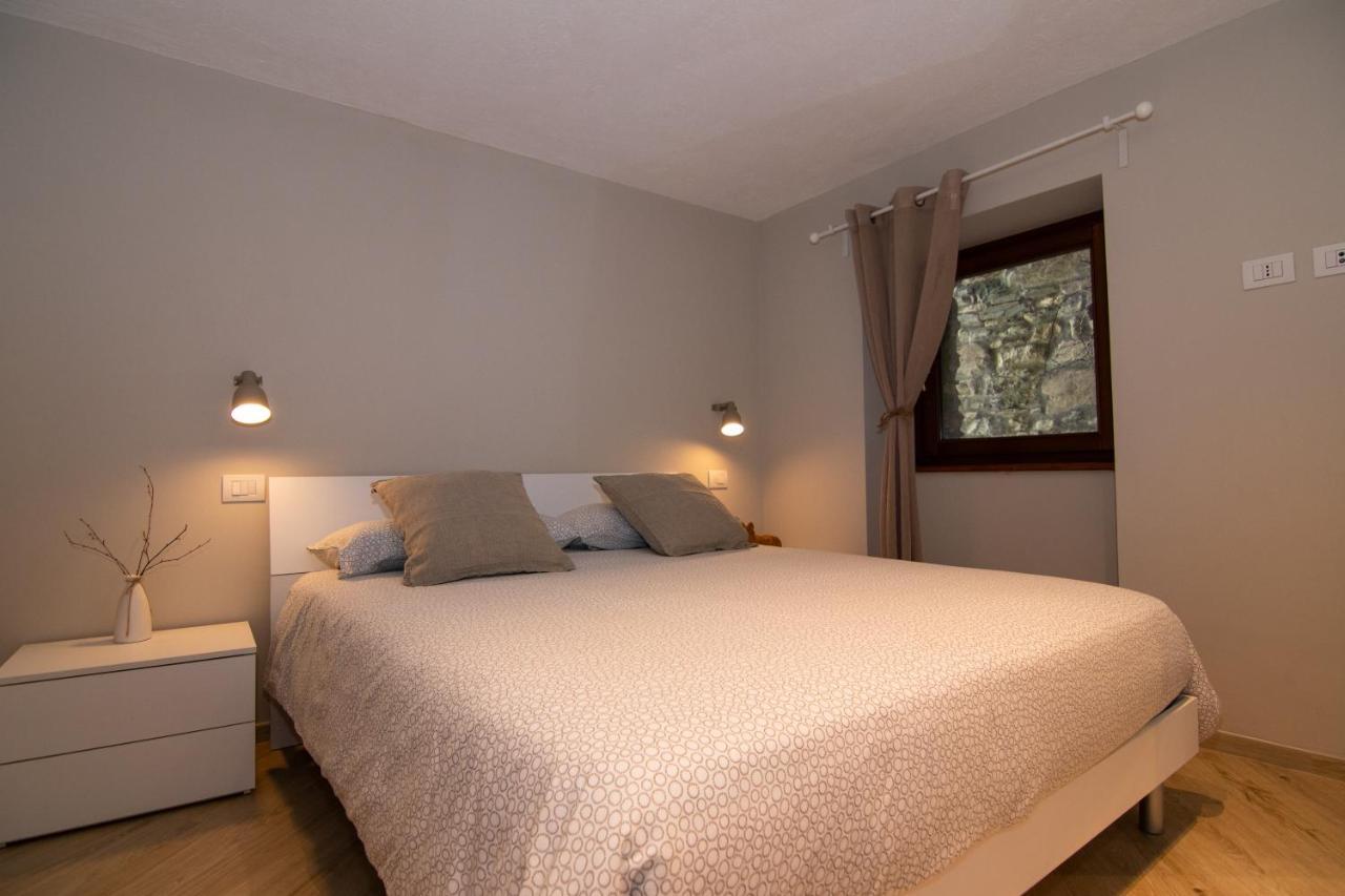 Le Casette Di Rovine Apartman Aosta Kültér fotó