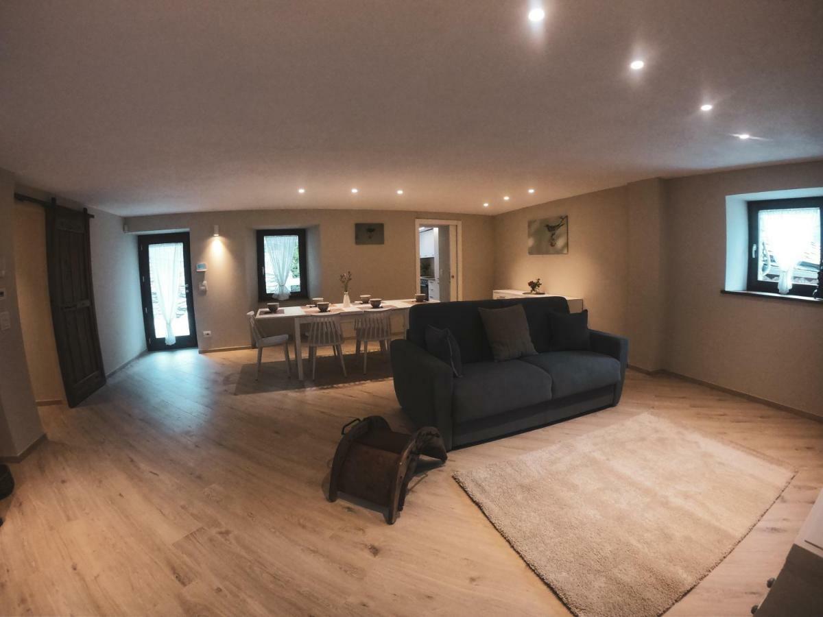 Le Casette Di Rovine Apartman Aosta Kültér fotó