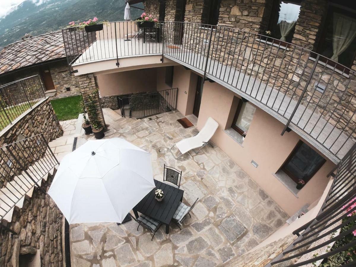Le Casette Di Rovine Apartman Aosta Kültér fotó